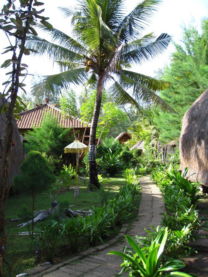 Jepun Bungalows Gili Meno Buitenkant foto