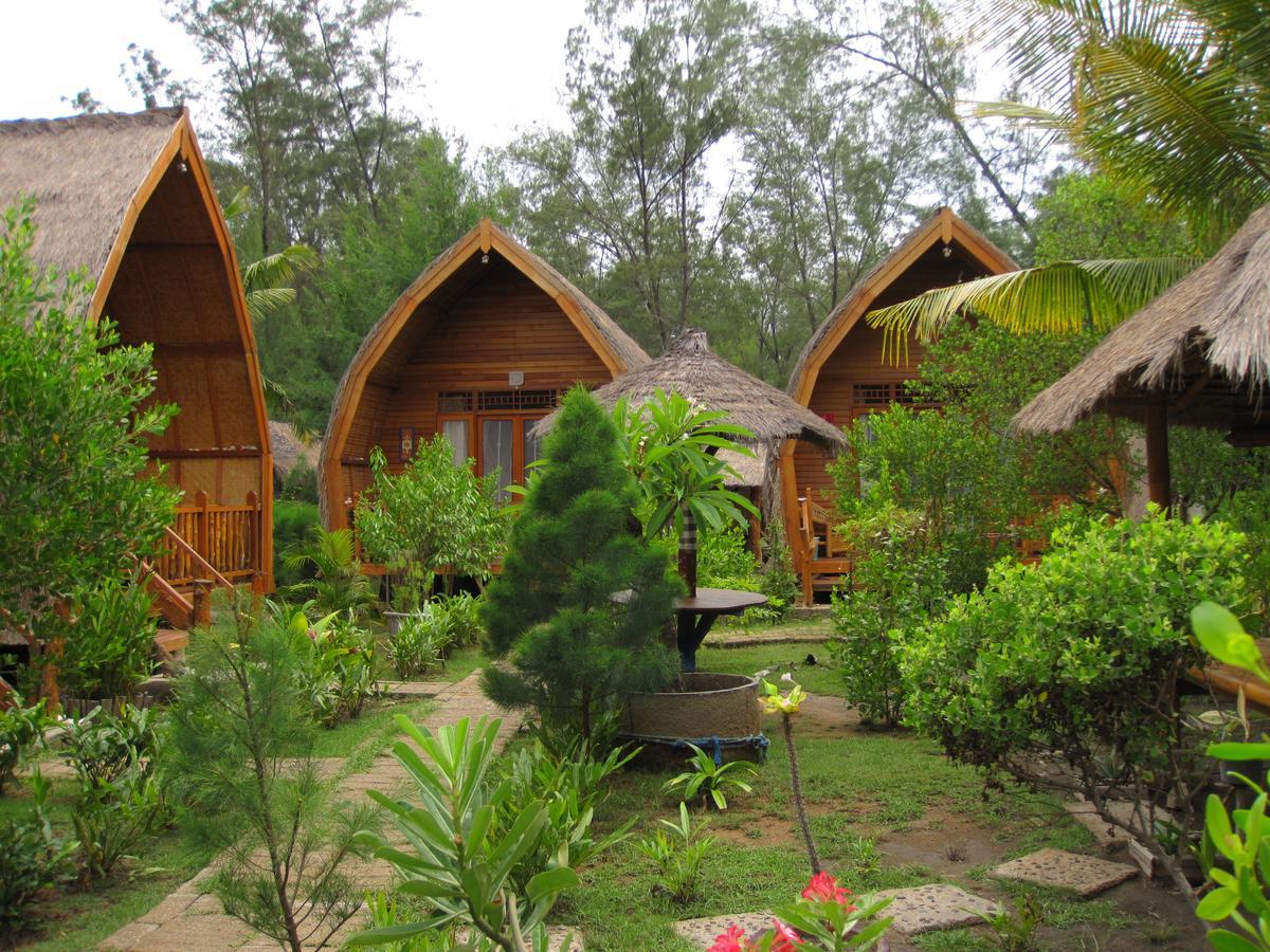 Jepun Bungalows Gili Meno Buitenkant foto
