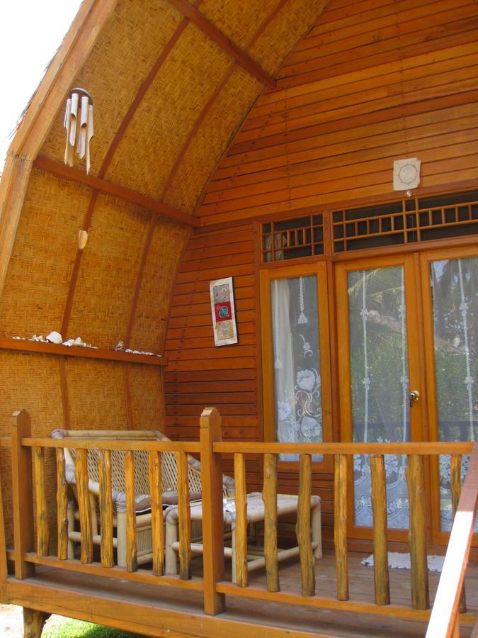 Jepun Bungalows Gili Meno Buitenkant foto