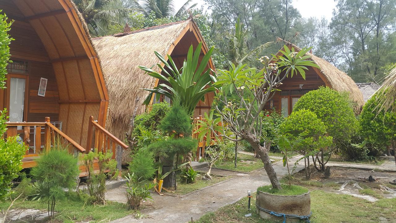 Jepun Bungalows Gili Meno Buitenkant foto